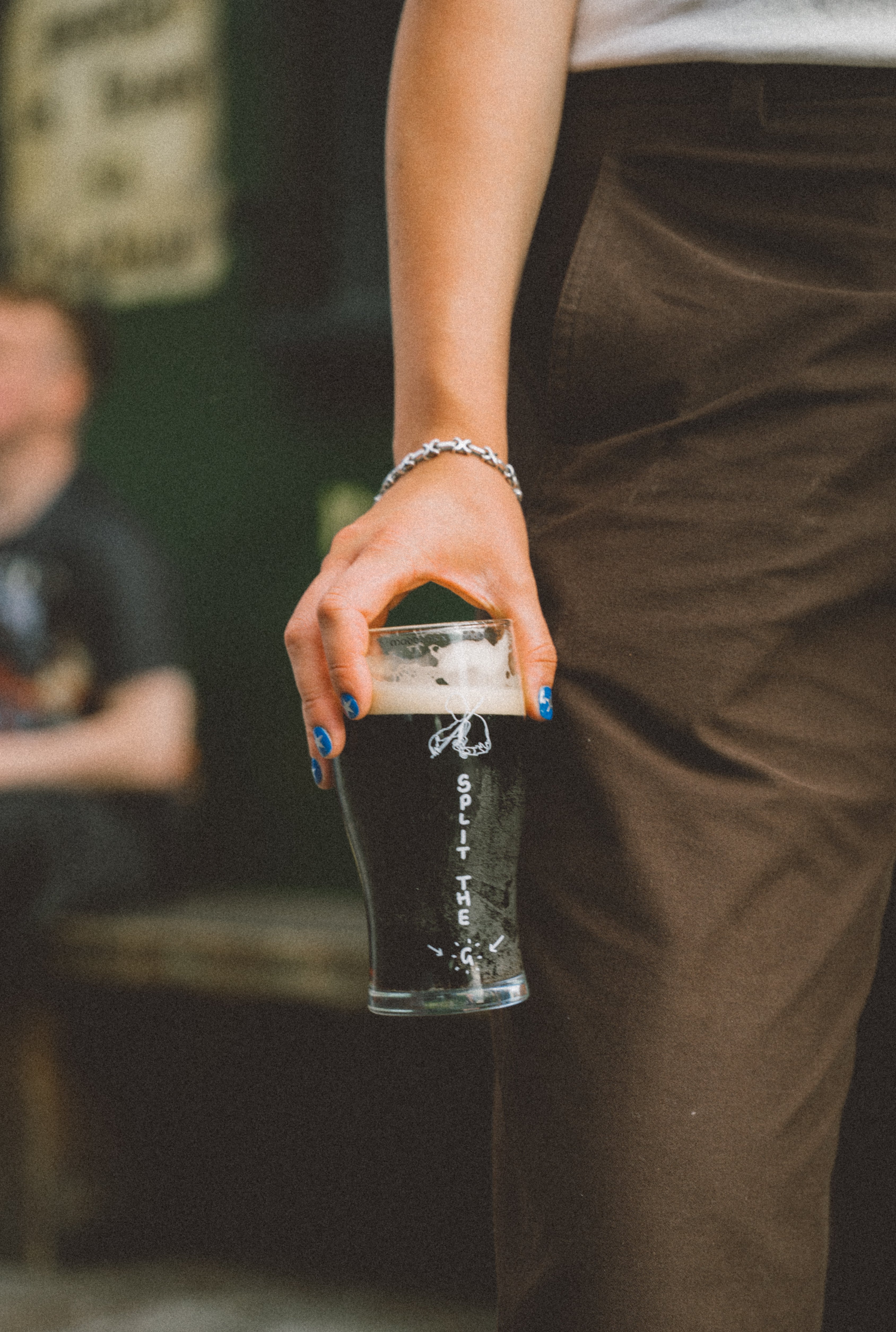Maddens x Bronaghraff "Split The G" Pint Glass