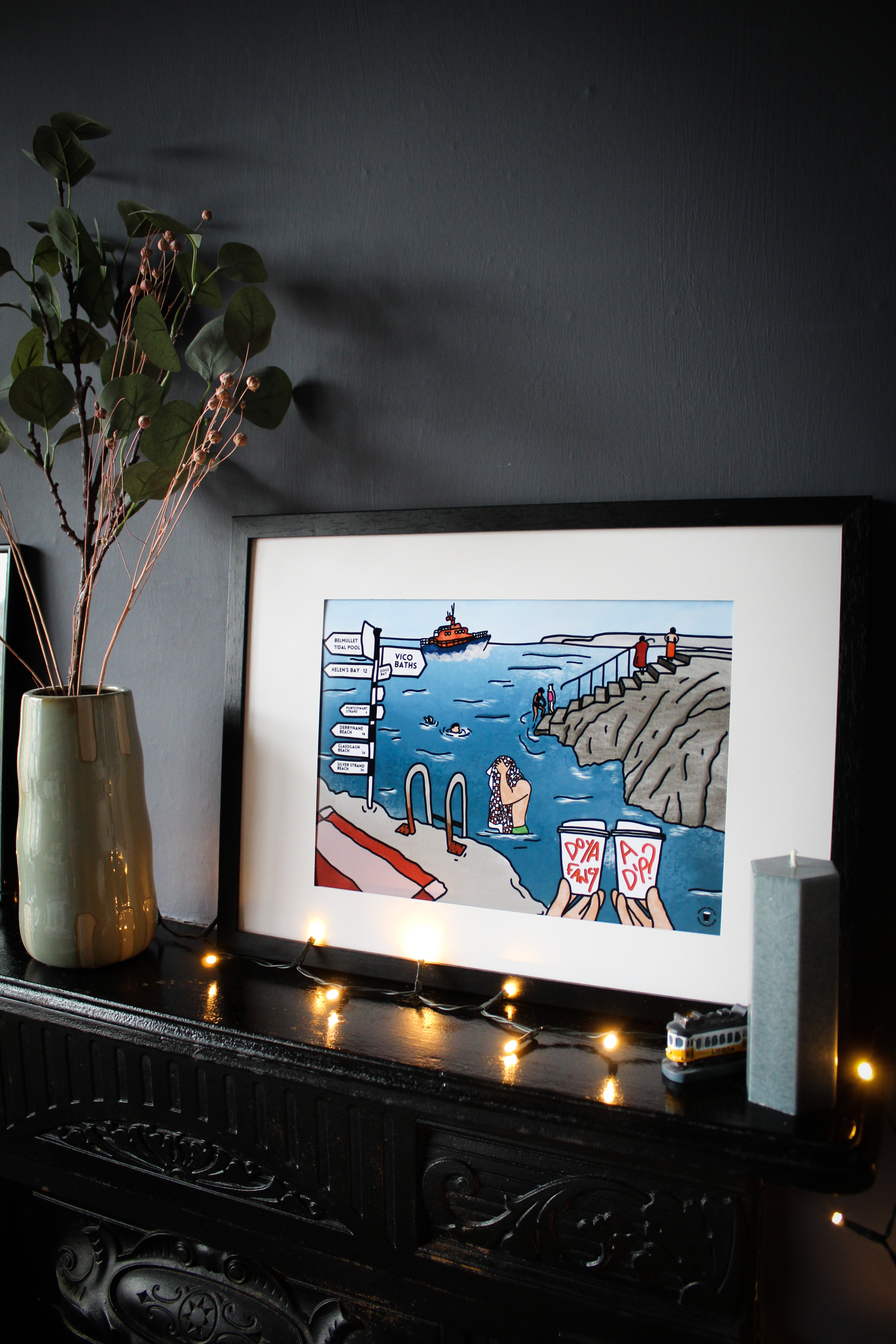 SEA SWIMMING PRINT BY BRONAGHRAFF