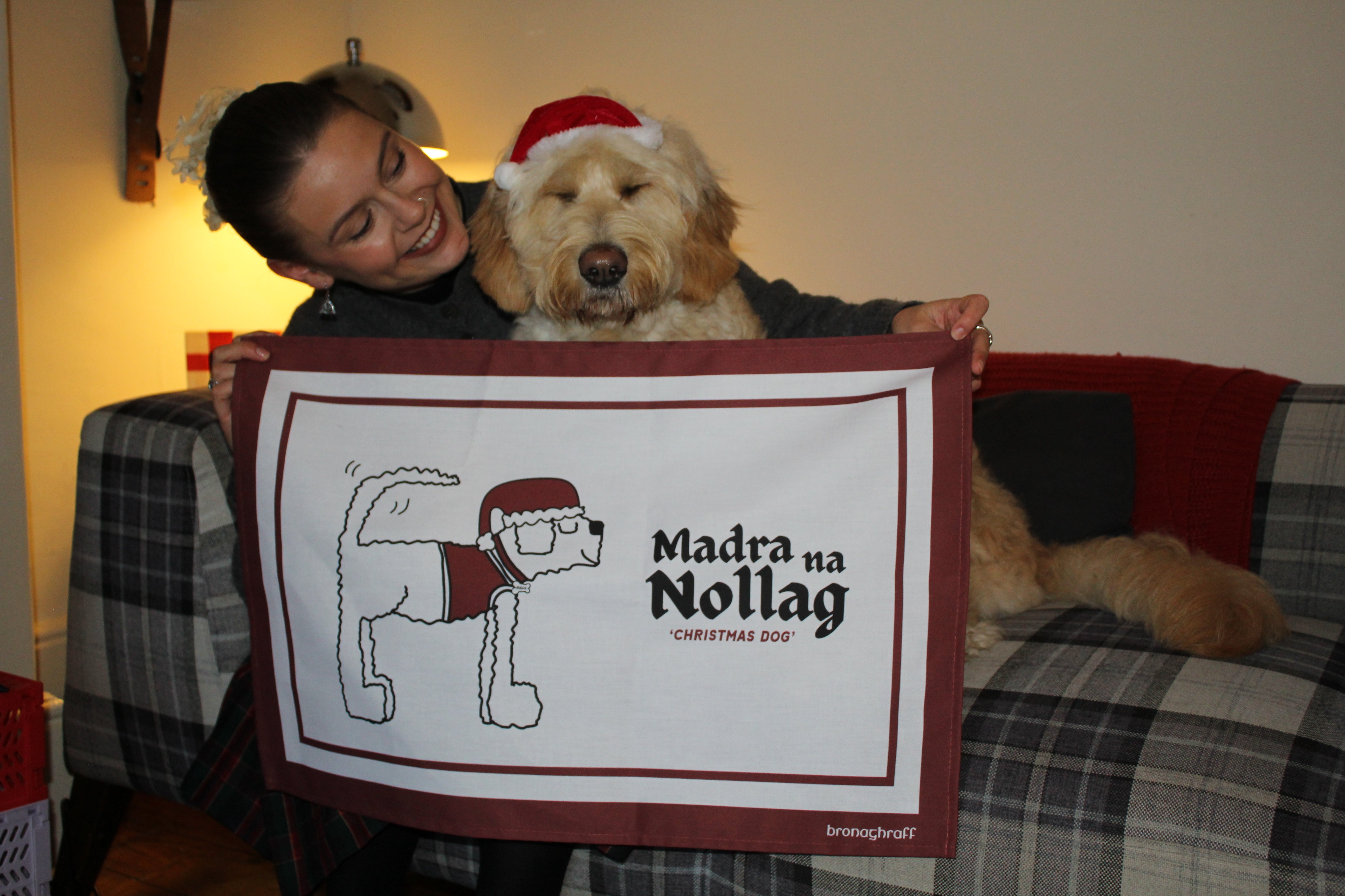 Madra na Nollag Christmas Dog - Irish Christmas Tea Towel
